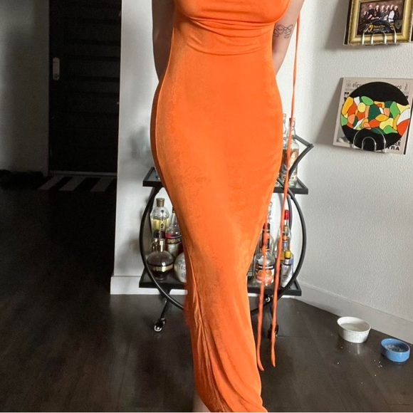 Orange slinky maxi open back dress - Picture 2 of 3